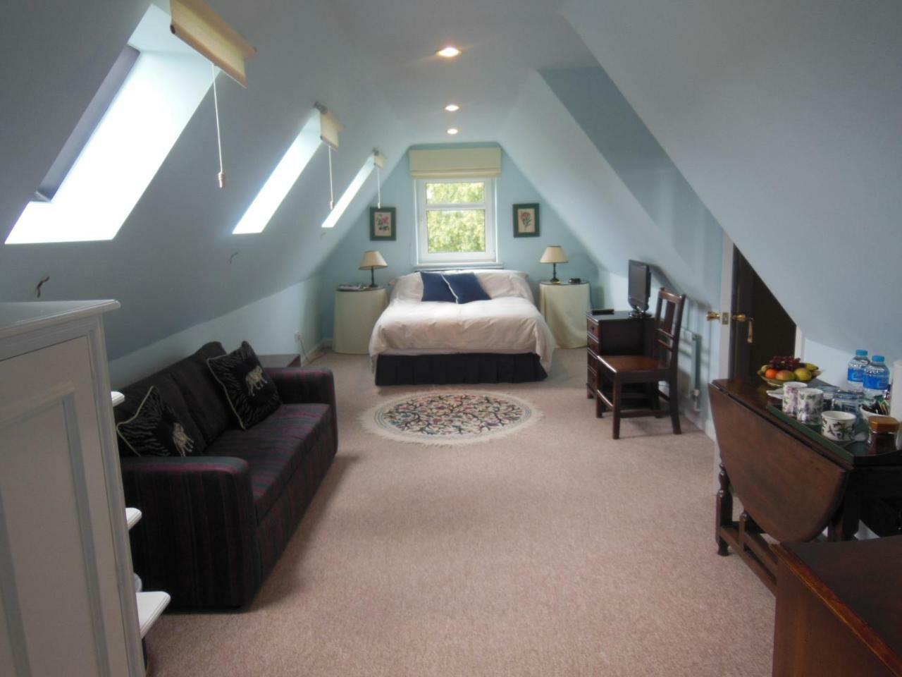 The Newnham White House Bed & Breakfast Baldock Exterior photo